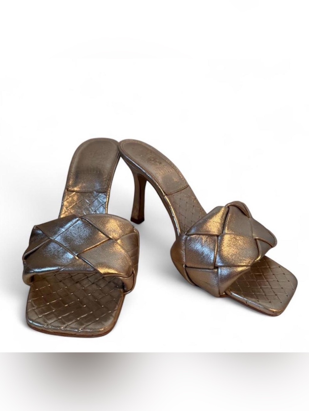 Vince Camuto Metallic Gold Woven Slide Heels Size 6